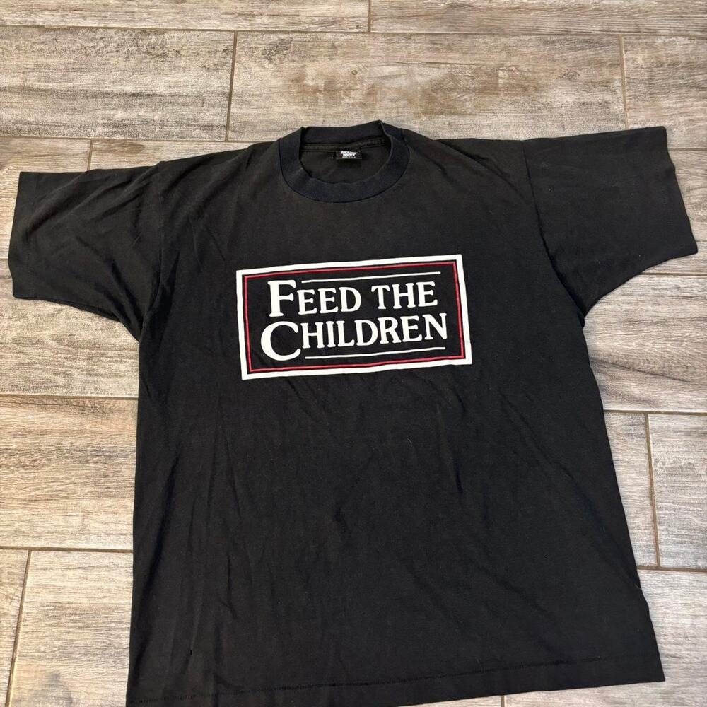 Vintage world hunger tee XL